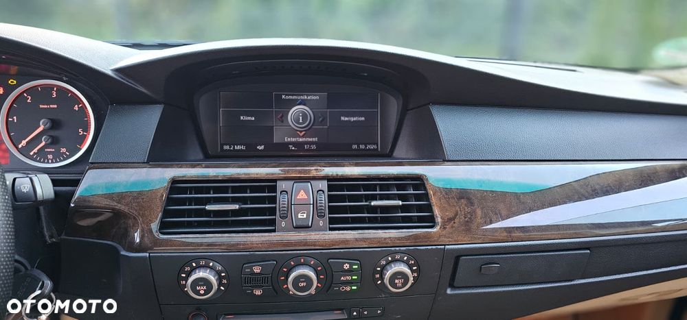 BMW Seria 5 525d - 18