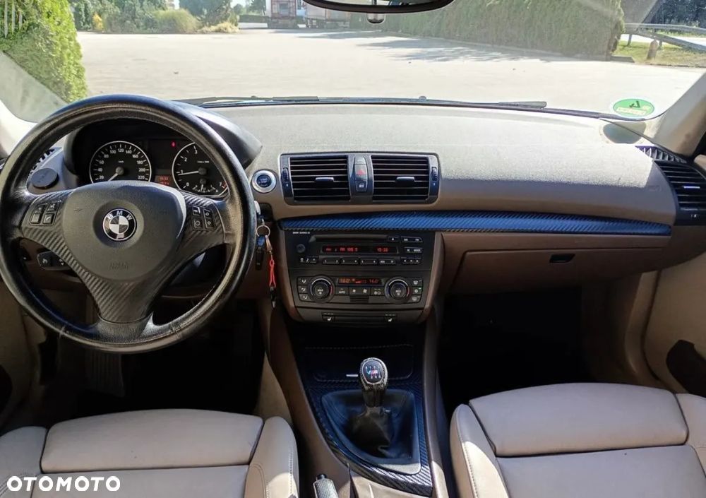 BMW Seria 1 120i - 2