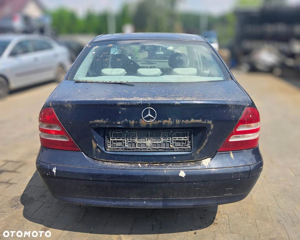 Mercedes-Benz C W203 C200  2.0 Kompressor 2000 na części - 5