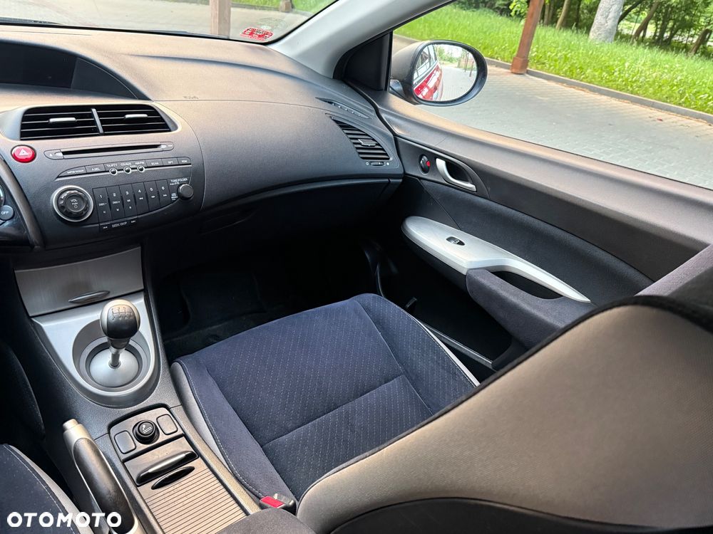 Honda Civic 1.4i-DSi - 24