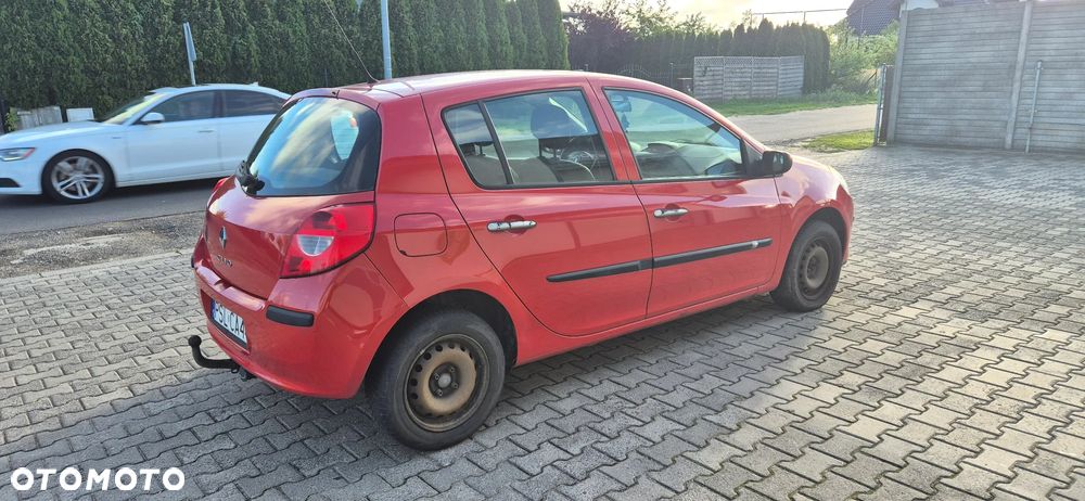 Renault Clio 1.2 16V All Inclusive - 7
