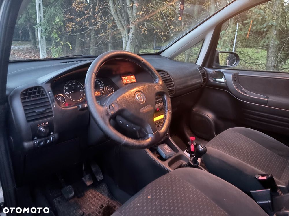 Opel Zafira 1.8 16V Elegance - 7