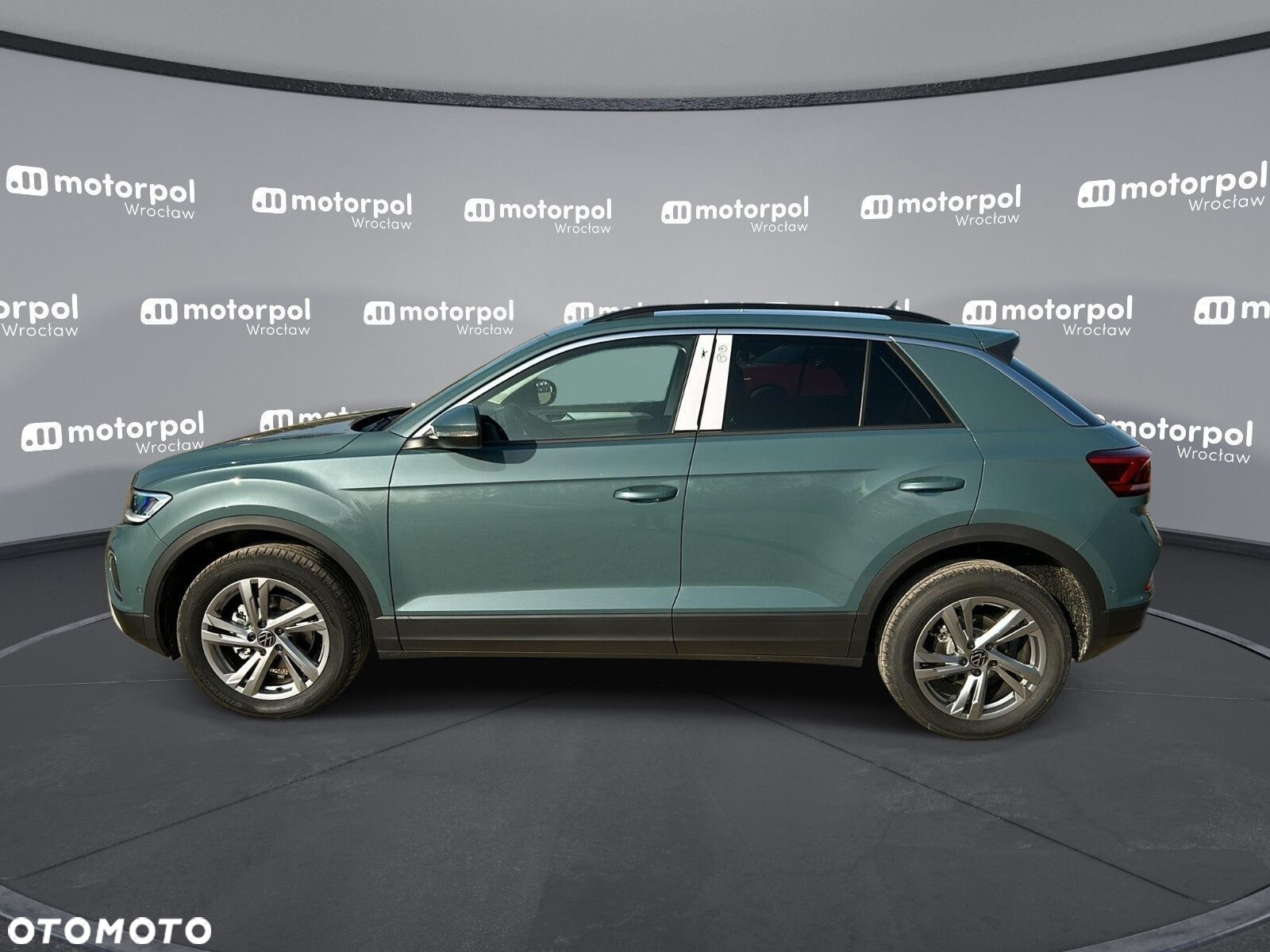 Volkswagen T-Roc - 3