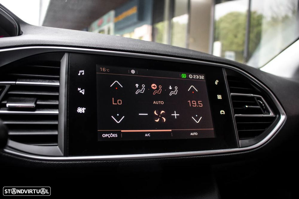 Peugeot 308 SW BlueHDi 100 Stop & Start Active - 33