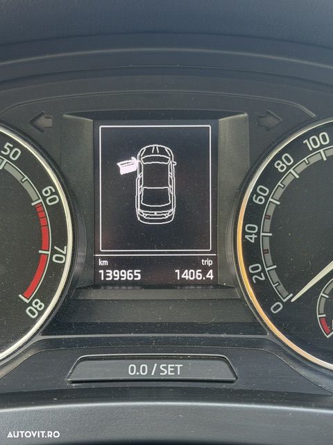 Skoda RAPID - 7