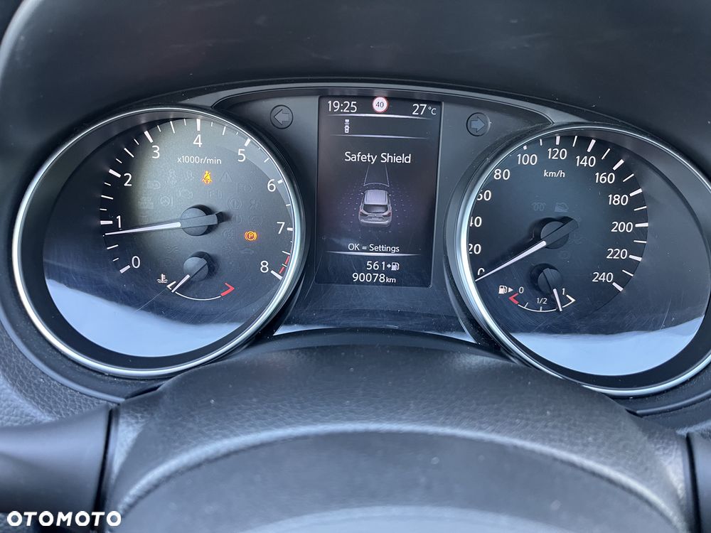 Nissan Qashqai 1.6 DIG-T N-Connecta - 19