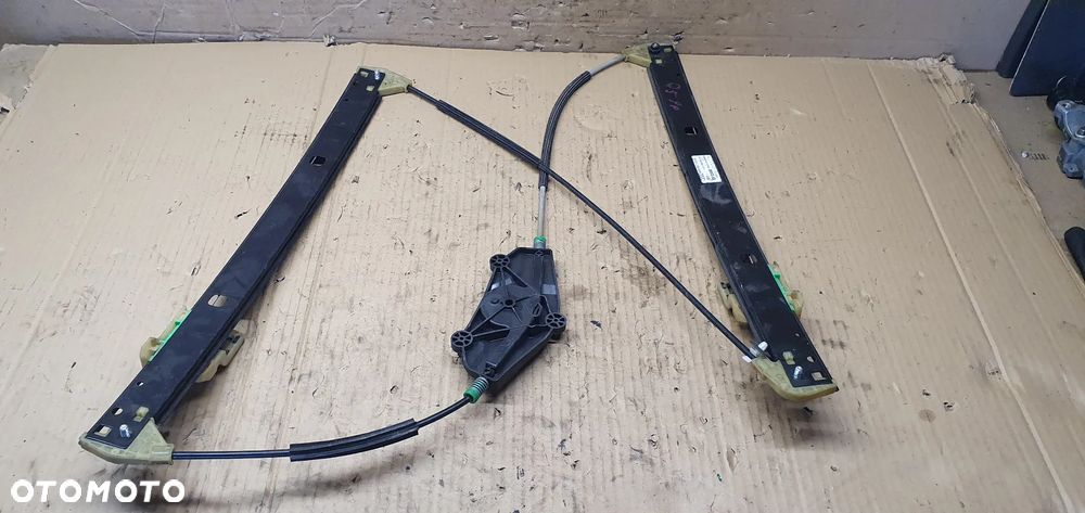 Mechanizm podnośnik szyby prawy przód Audi Q5 8R0837462G - 1