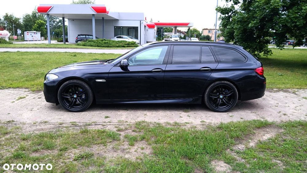 BMW Seria 5 528i Sport-Aut - 34