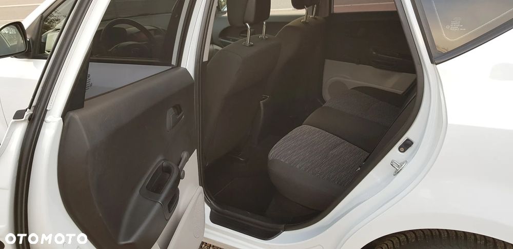 Kia Ceed 1.4 CVVT SW EX - 14