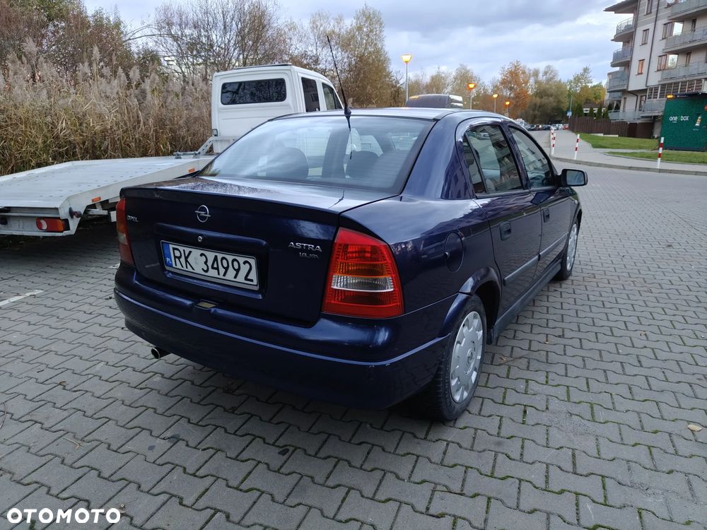 Opel Astra - 4