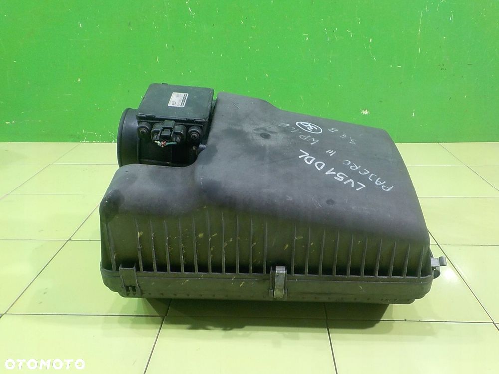 MITSUBISHI PAJERO III 3.5 B AUT 01r 5D obudowa filtra powietrza MR404723 - 2