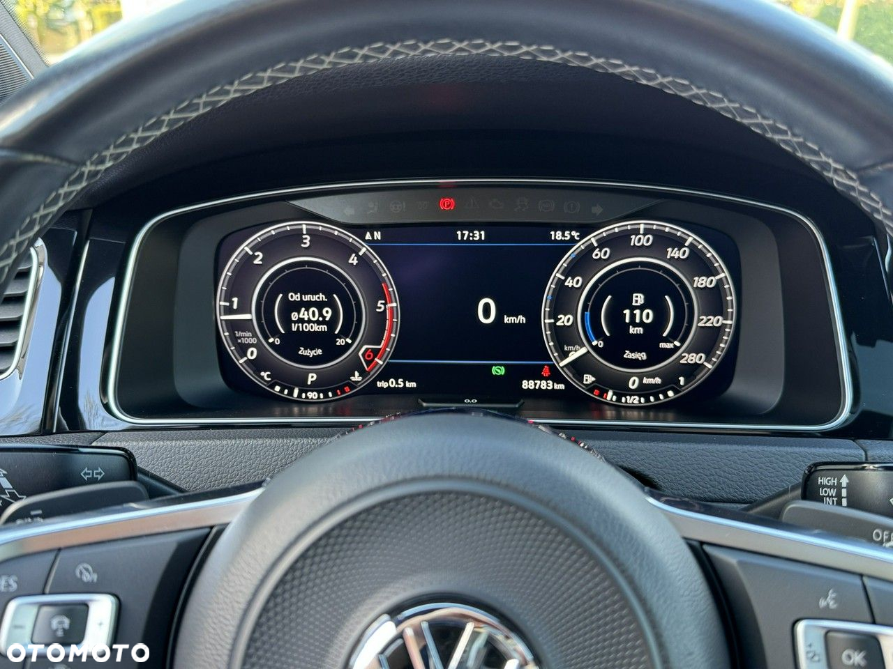 Volkswagen Golf - 24