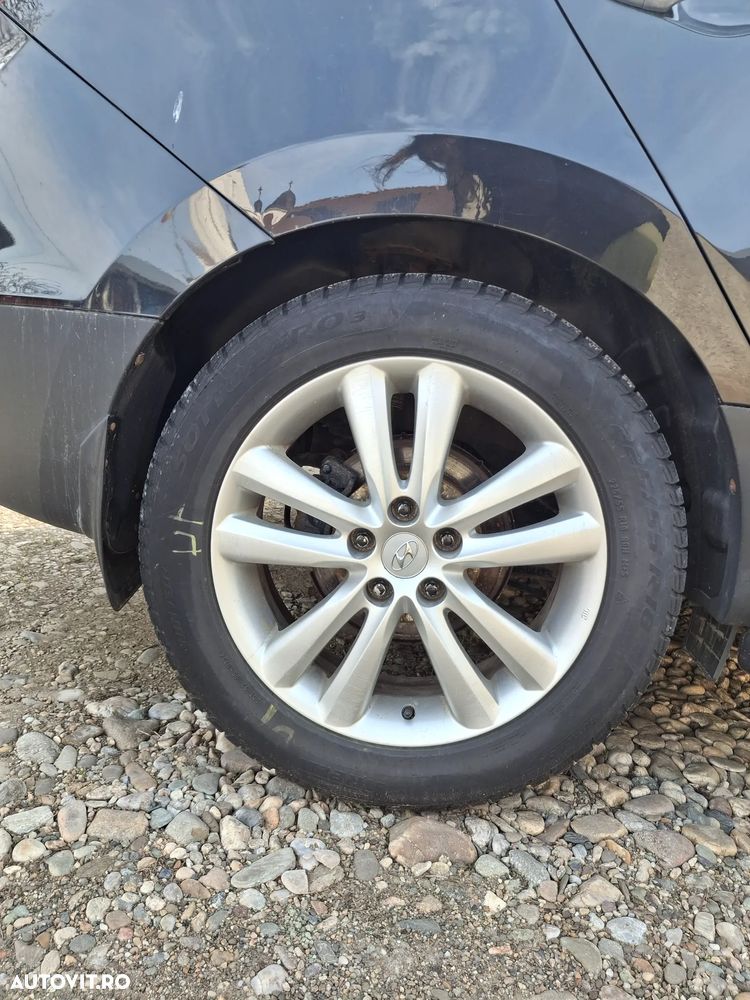 Hyundai ix35 2.0 CRDI High 4WD GLS Aut. Premium - 15