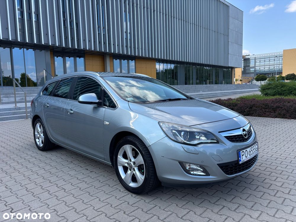 Opel Astra 1.6 T Sport - 1