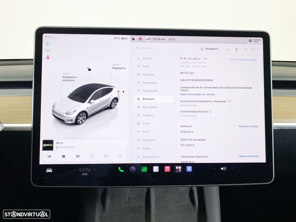 Tesla Model Y Long Range Dual Motor AWD - 12