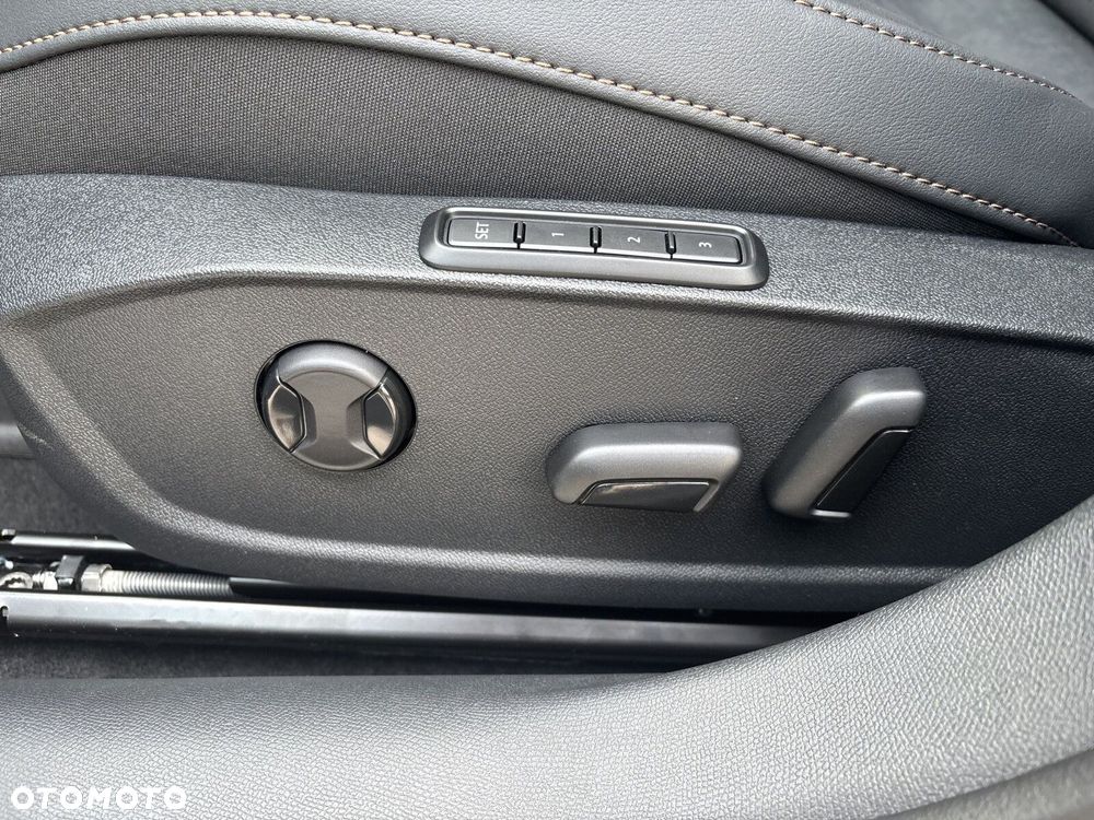 Cupra Leon 1.5 eTSI mHEV DSG - 13