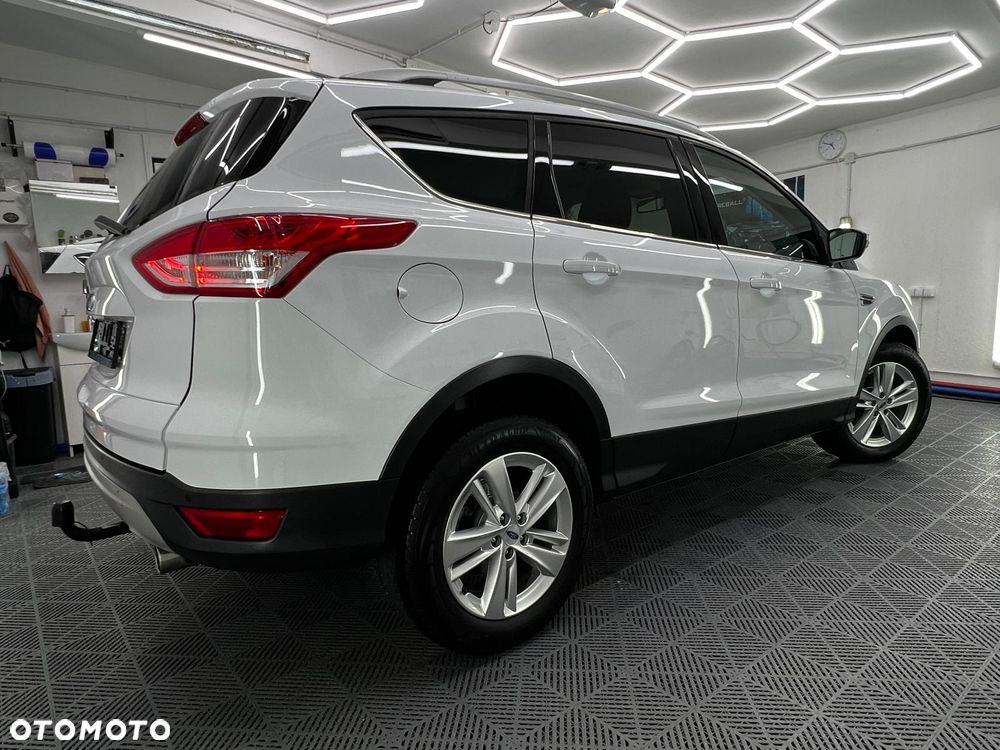 Ford Kuga - 17