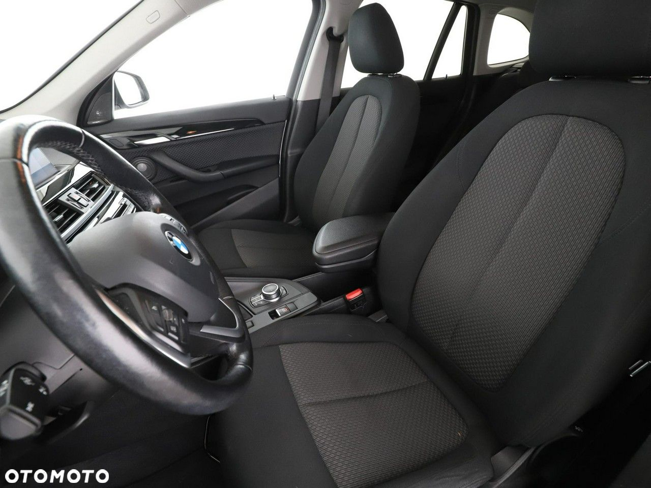 BMW X1 sDrive18d Advantage - 13