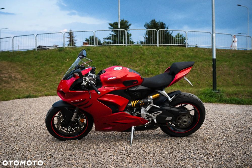 Ducati Panigale V2 - 2