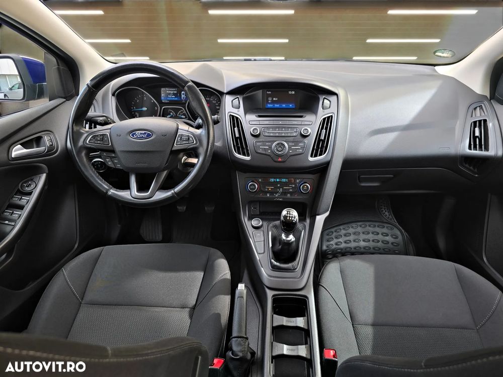 Ford Focus 1.5 TDCi DPF Start-Stopp-System Business - 10