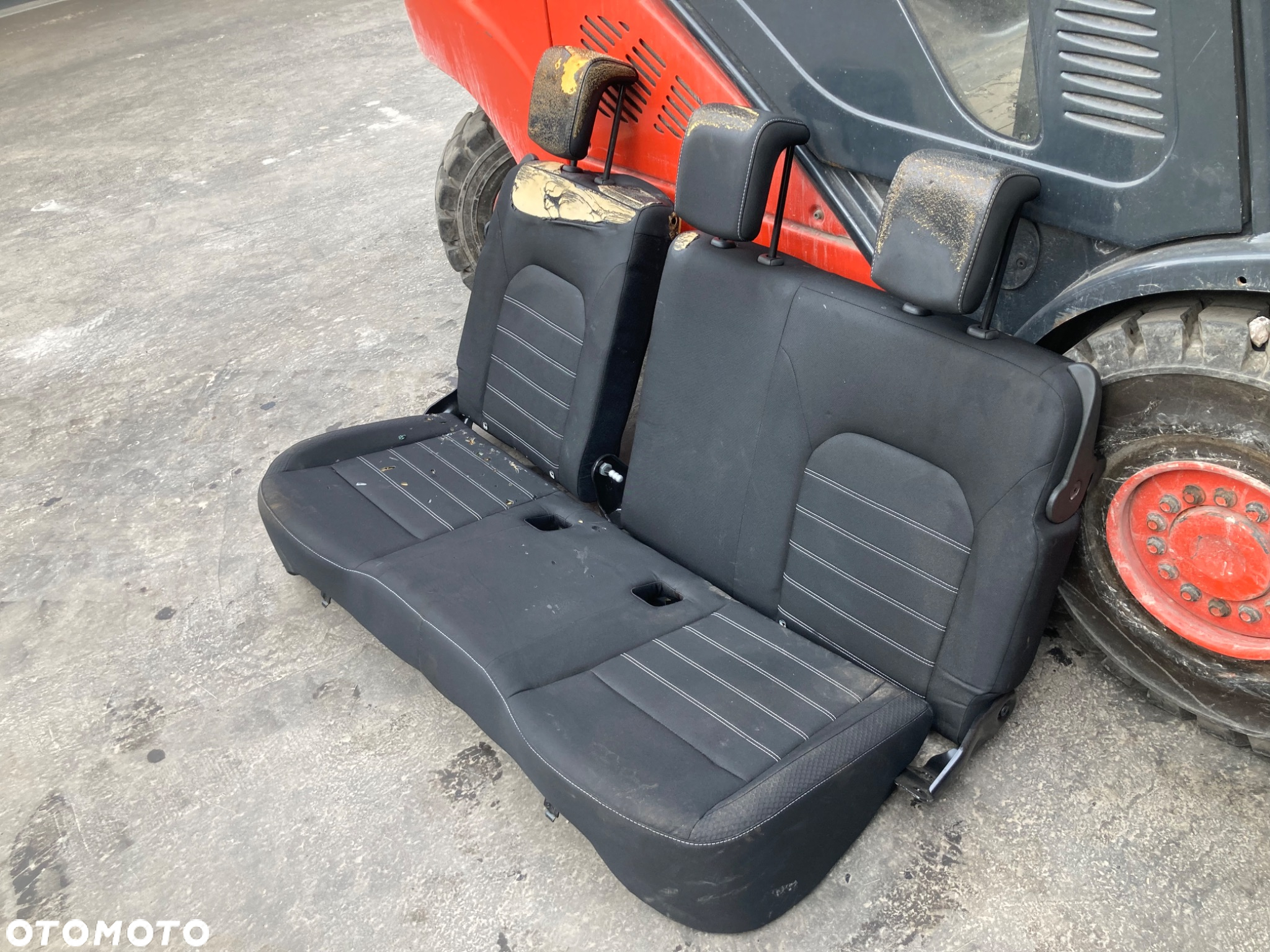 DACIA DUSTER 1 I , 2 II KANAPA TYLNA SIEDZISKO + OPARCIE SIEDZENIA TYLNE TYŁ FOTELE TYLNE TYŁ Wwa - 2