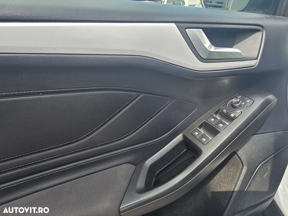 Ford Focus 1.0 EcoBoost Connected - 10
