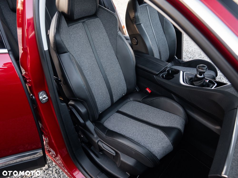 Peugeot 3008 BlueHDi 120 Stop & Start Allure - 25