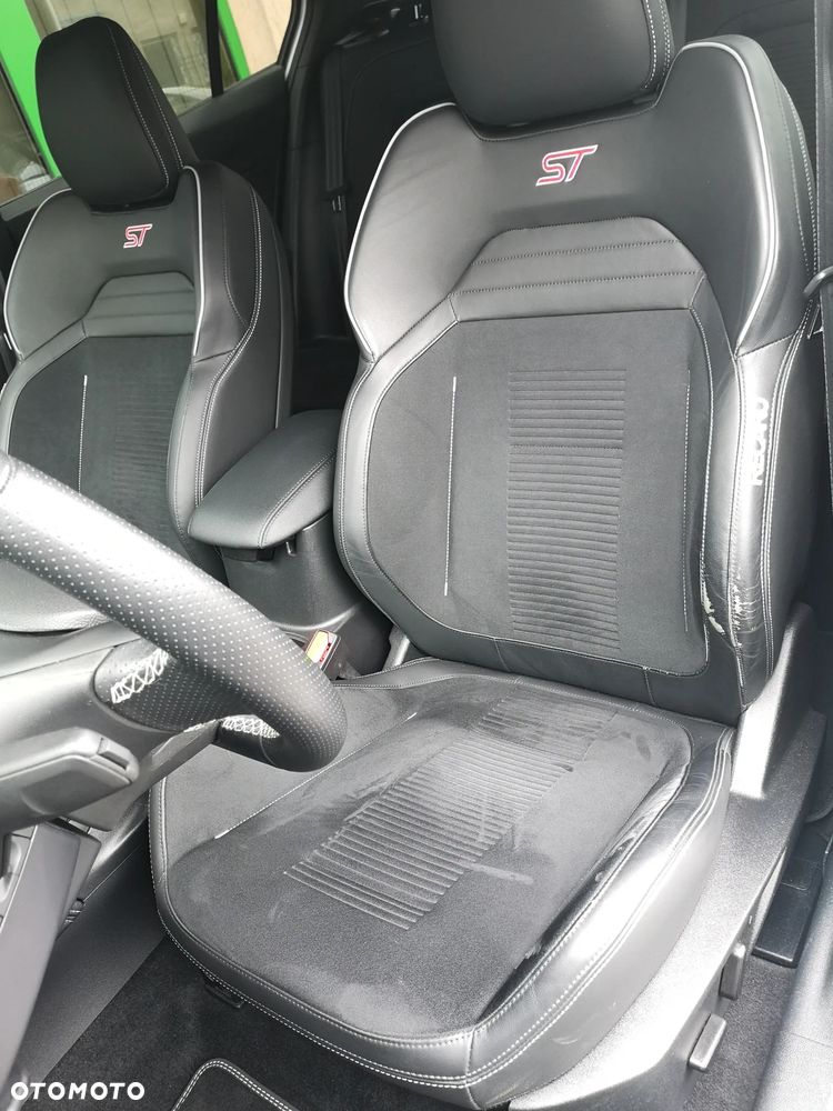 Ford Focus 2.0 EcoBlue S&S ST mit Styling-Paket - 21