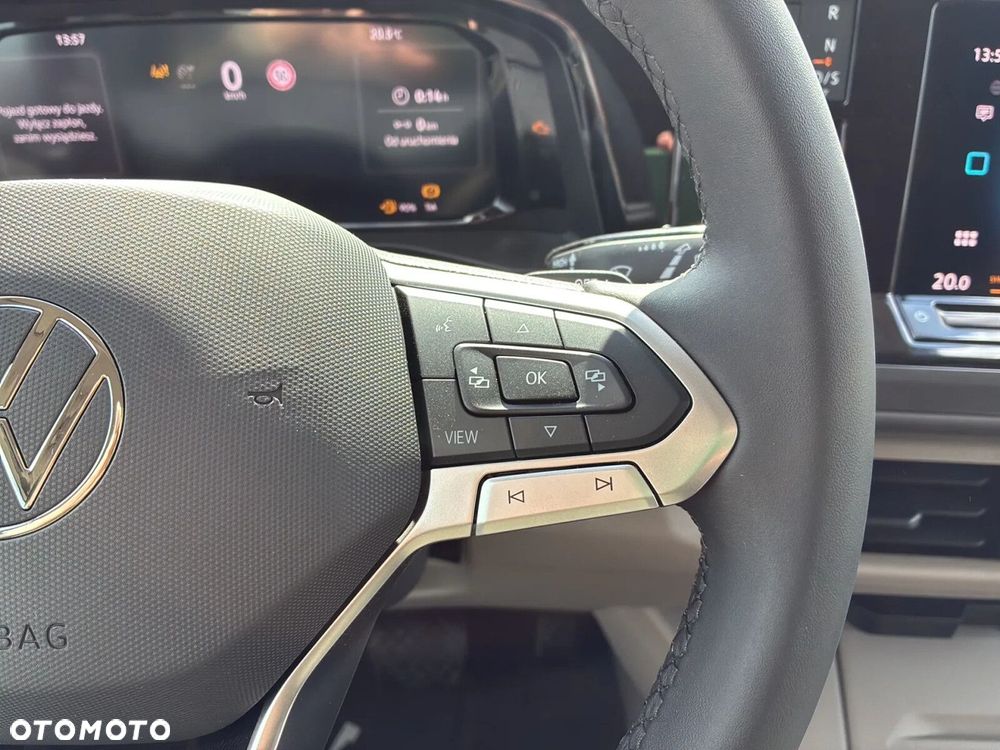 Volkswagen Multivan - 23