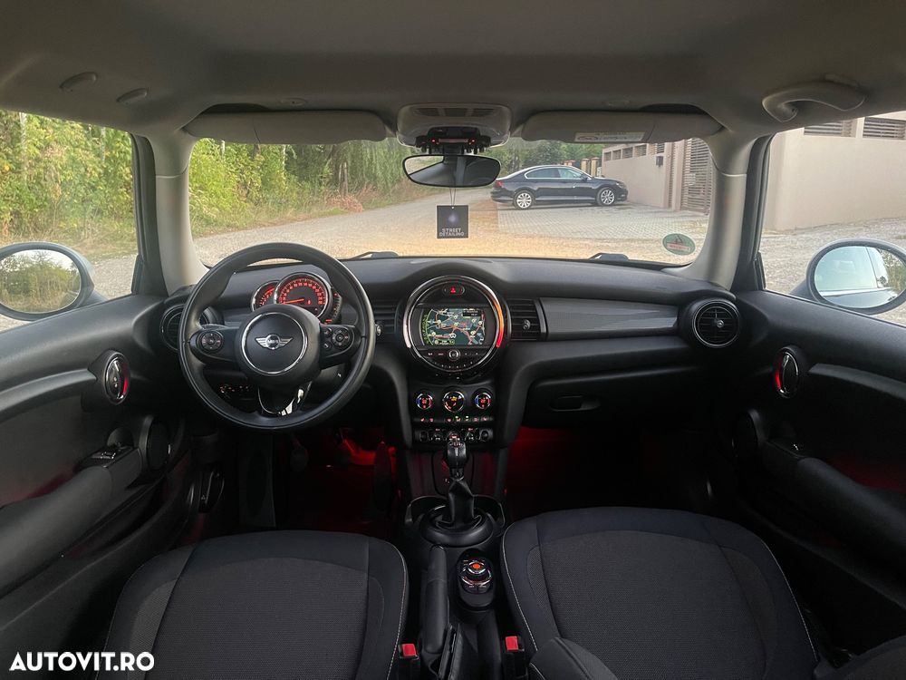 Mini Cooper Essential Trim - 2