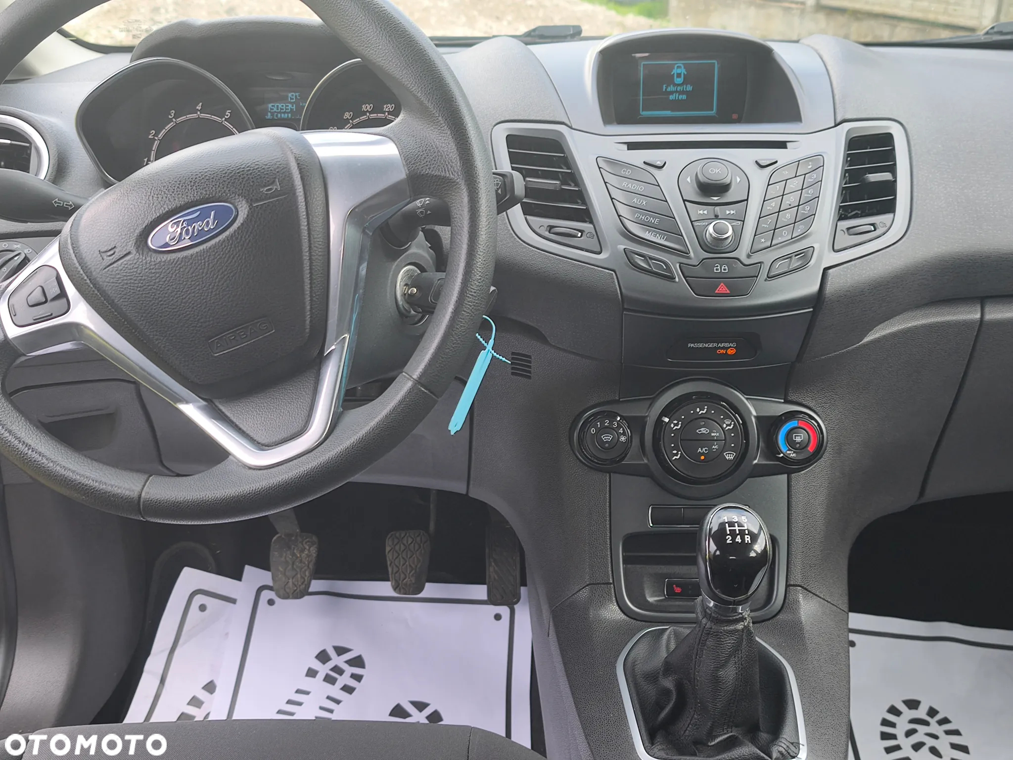 Ford Fiesta - 23