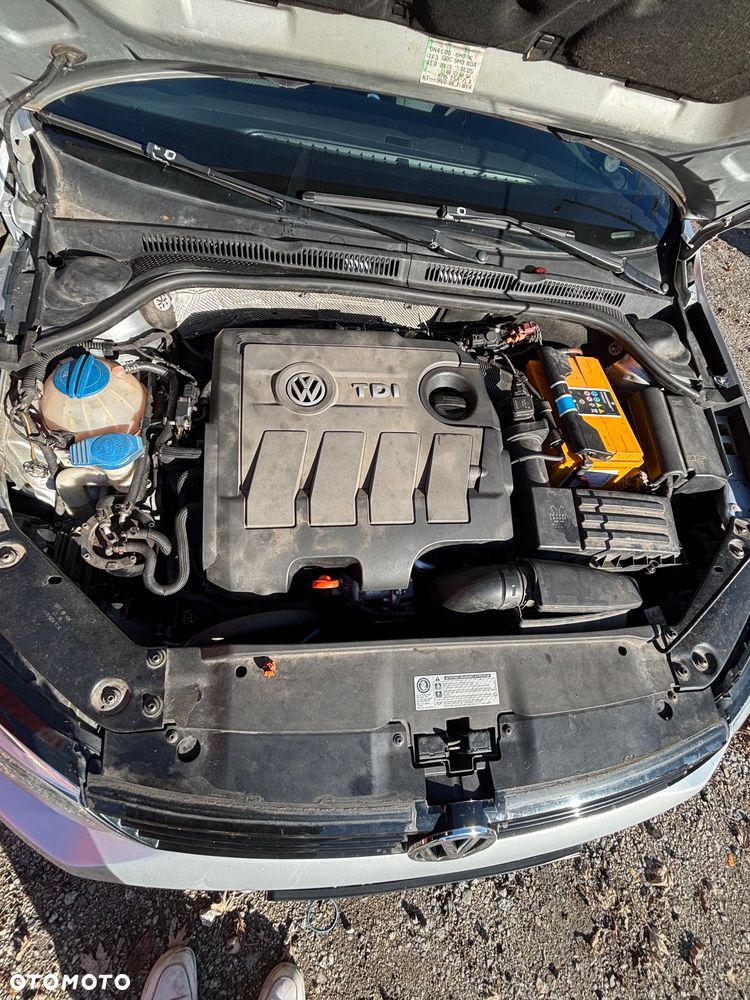 Volkswagen Jetta - 12