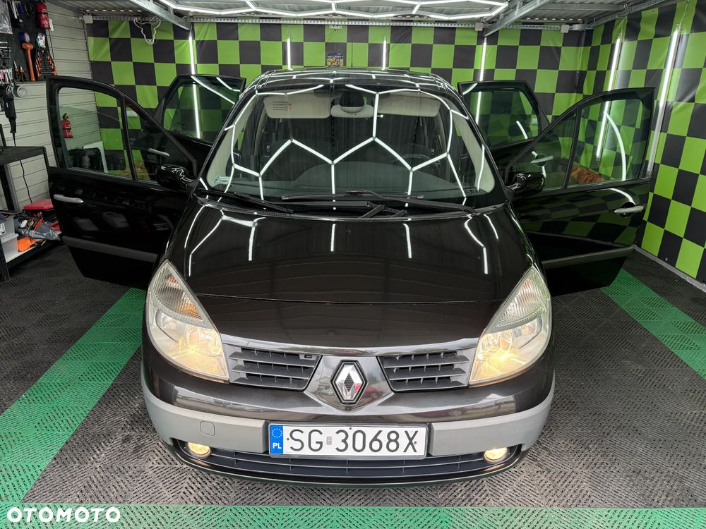 Renault Scenic 2.0 16V Luxe Expression - 3