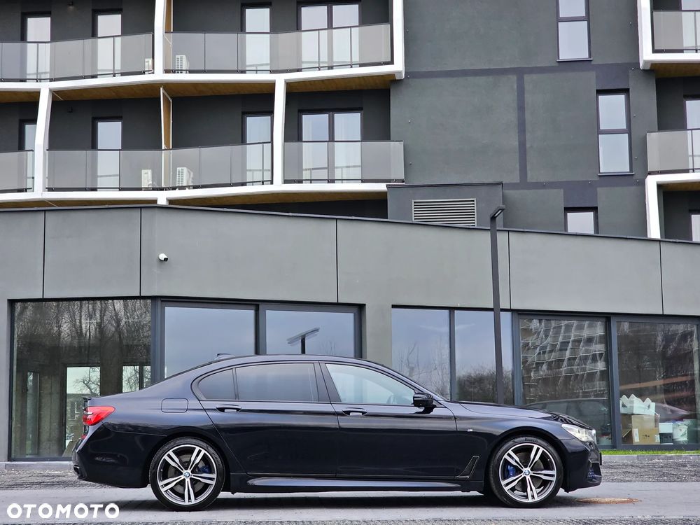 BMW Seria 7 740d xDrive - 23
