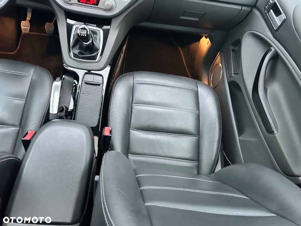 Ford Kuga 2.0 TDCi 4WD Titanium - 14
