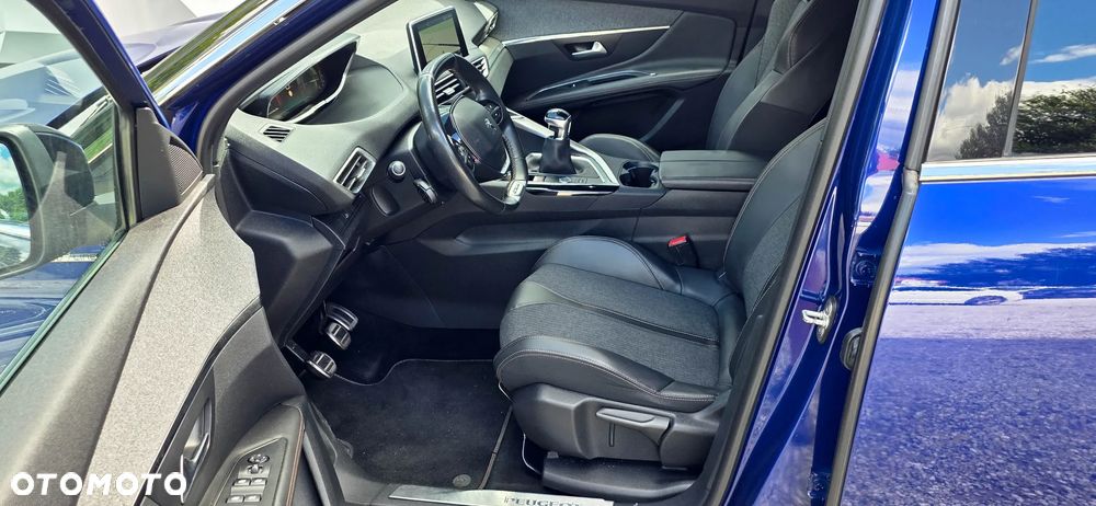 Peugeot 3008 - 16