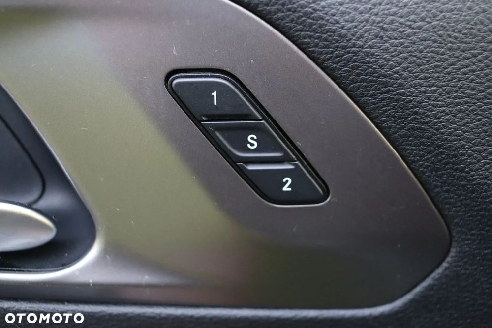 Chrysler Pacifica - 18