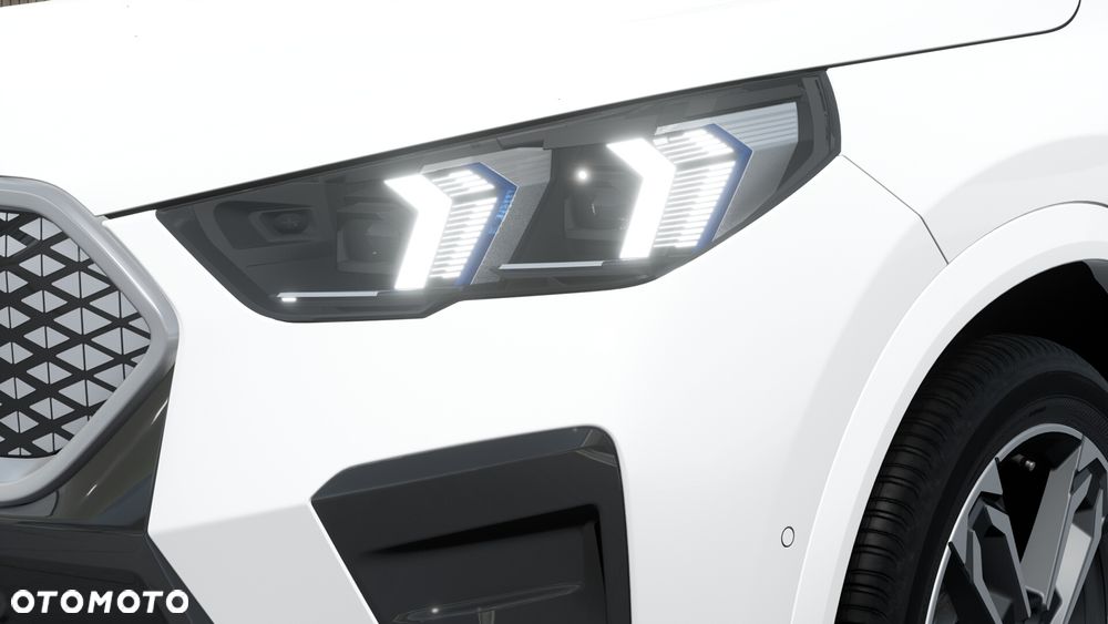 BMW iX2 eDrive20 - 8
