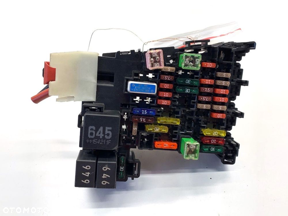 SKRZYNKA BEZPIECZNIKÓW  VW GOLF VII (5G1, BQ1, BE1, BE2) 2012 - 2022 e-Golf 85 kW [115 KM] - 2