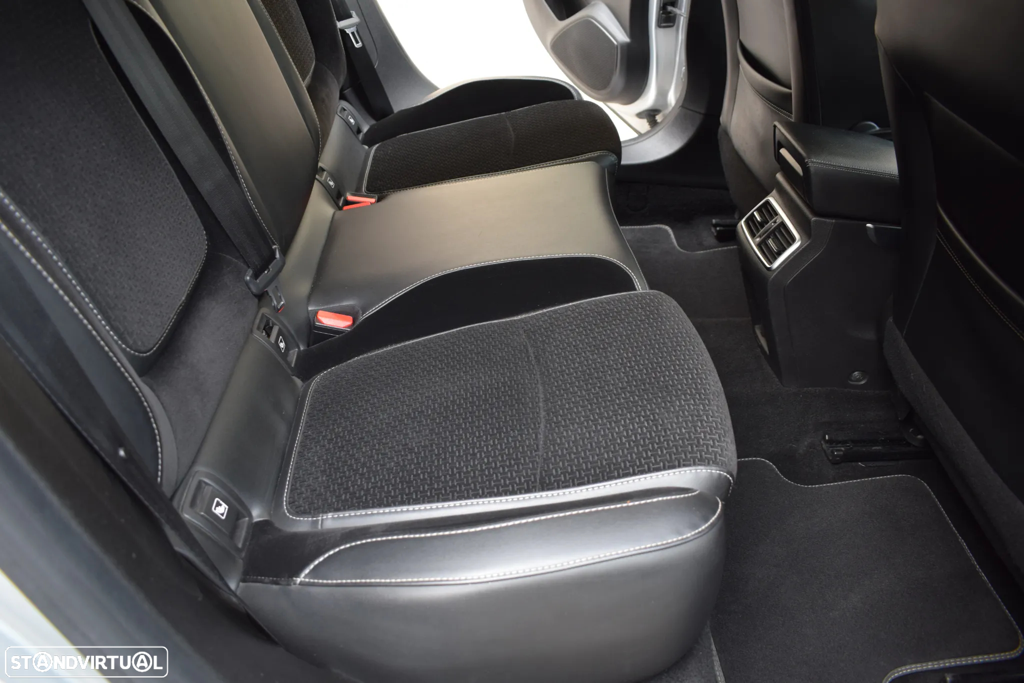 Renault Mégane Sport Tourer 1.5 dCi Intens - 40