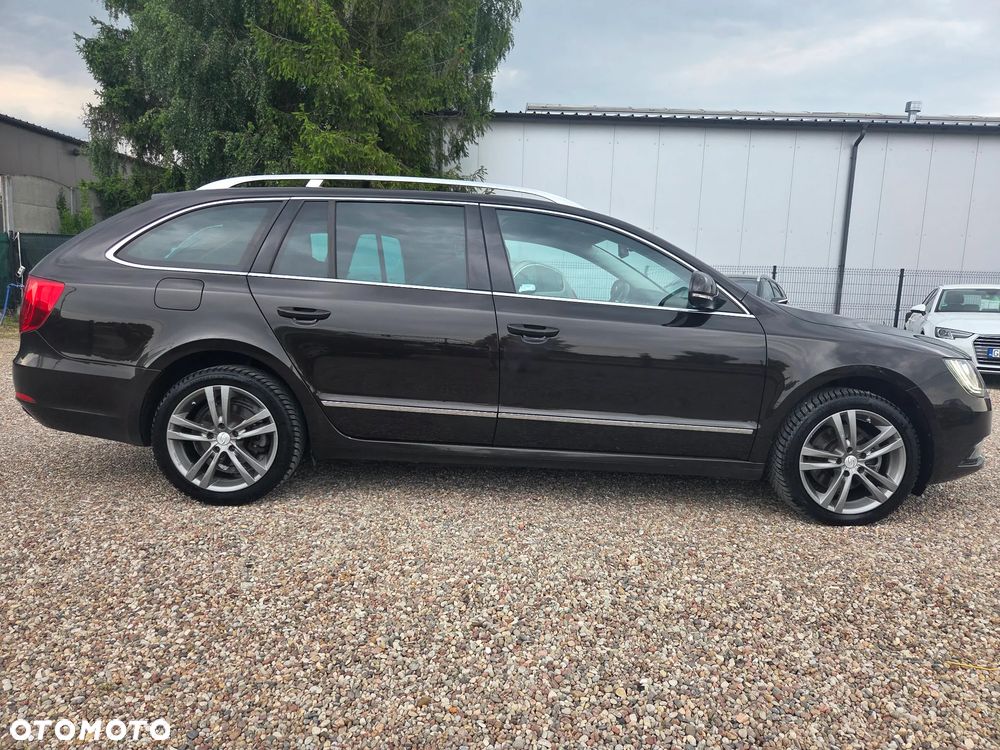 Skoda Superb 2.0 TDI DSG Exclusive - 17