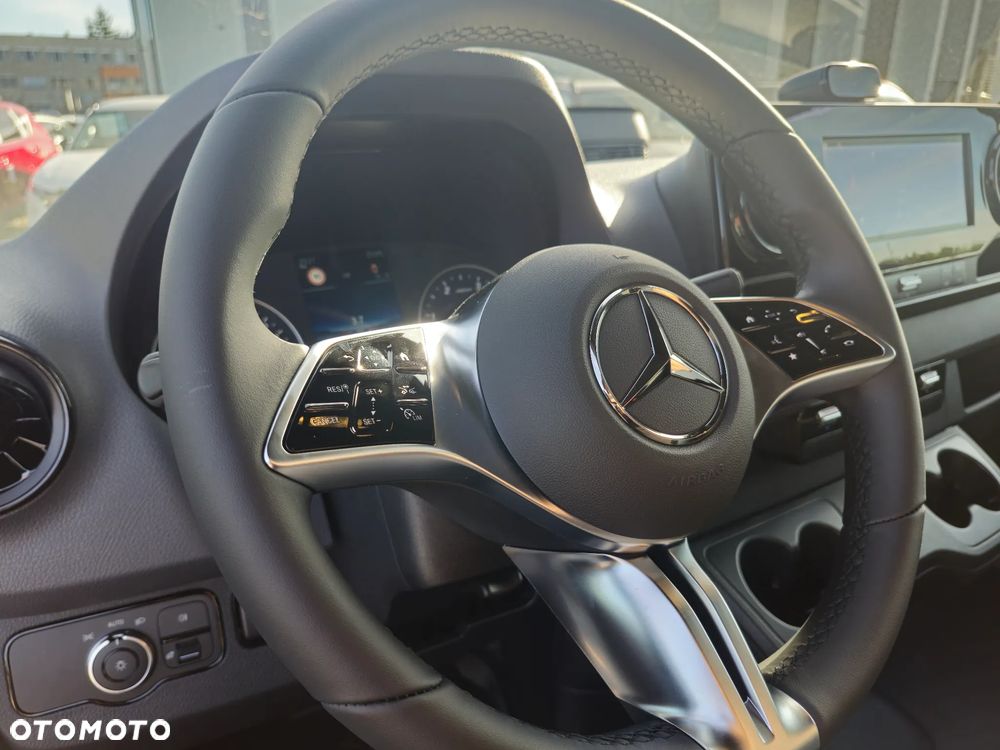 Mercedes-Benz sPRINTER - 18