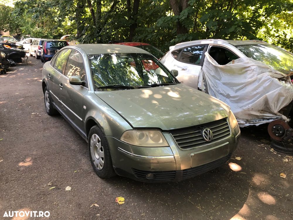 Dezmembrez VW Volkswagen Passat B5.5 sedan verde deschis 1.9 TDI AVF 131cp 130.000km - 1