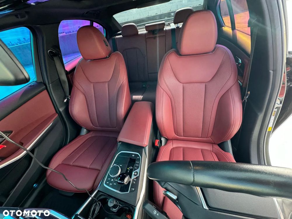 BMW Seria 3 318i Luxury Line sport - 22