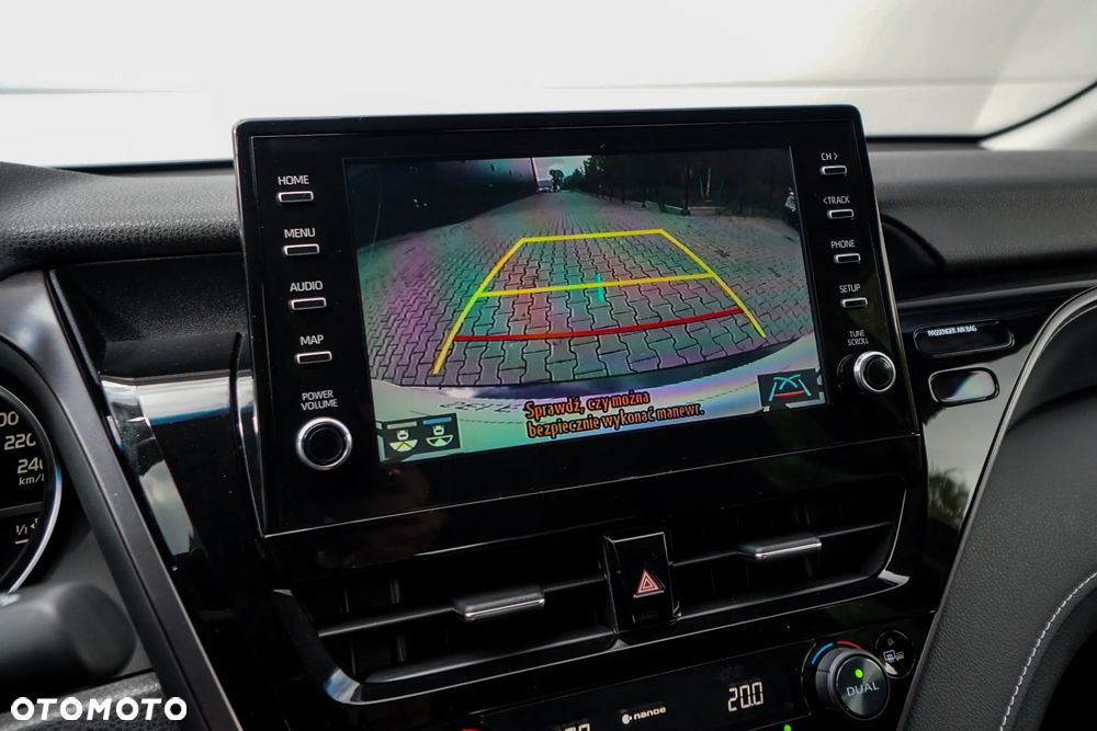 Toyota Camry 2.5 Hybrid Prestige CVT - 12