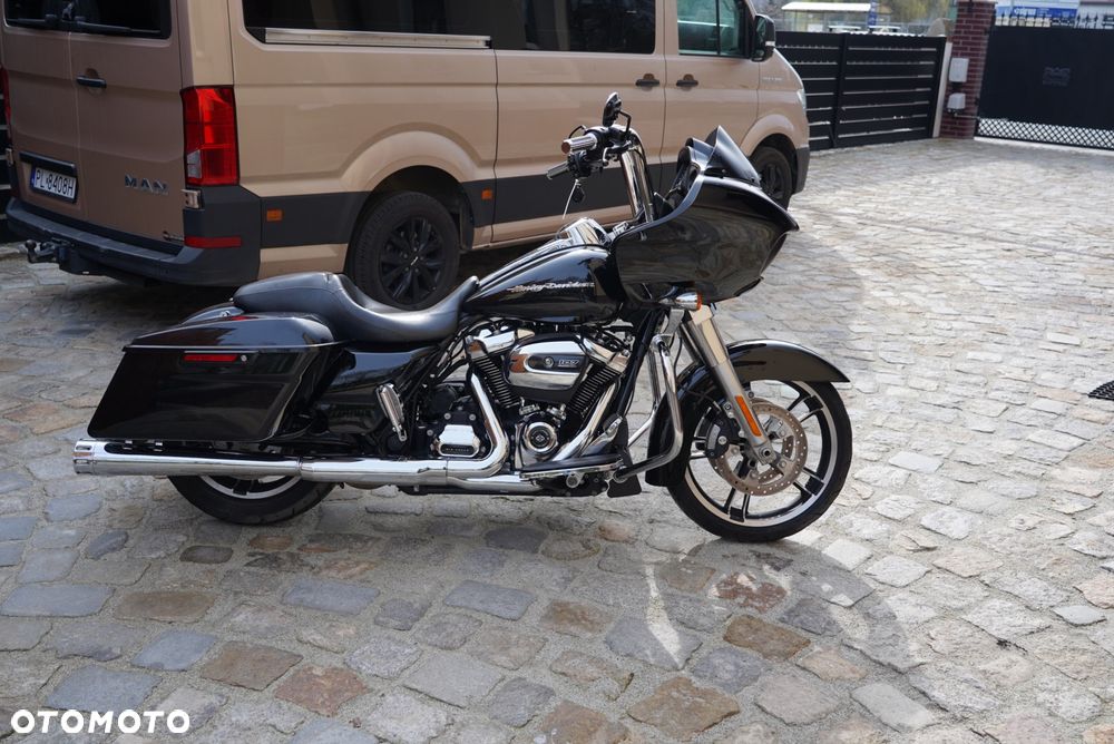 Harley-Davidson Touring Road Glide - 3