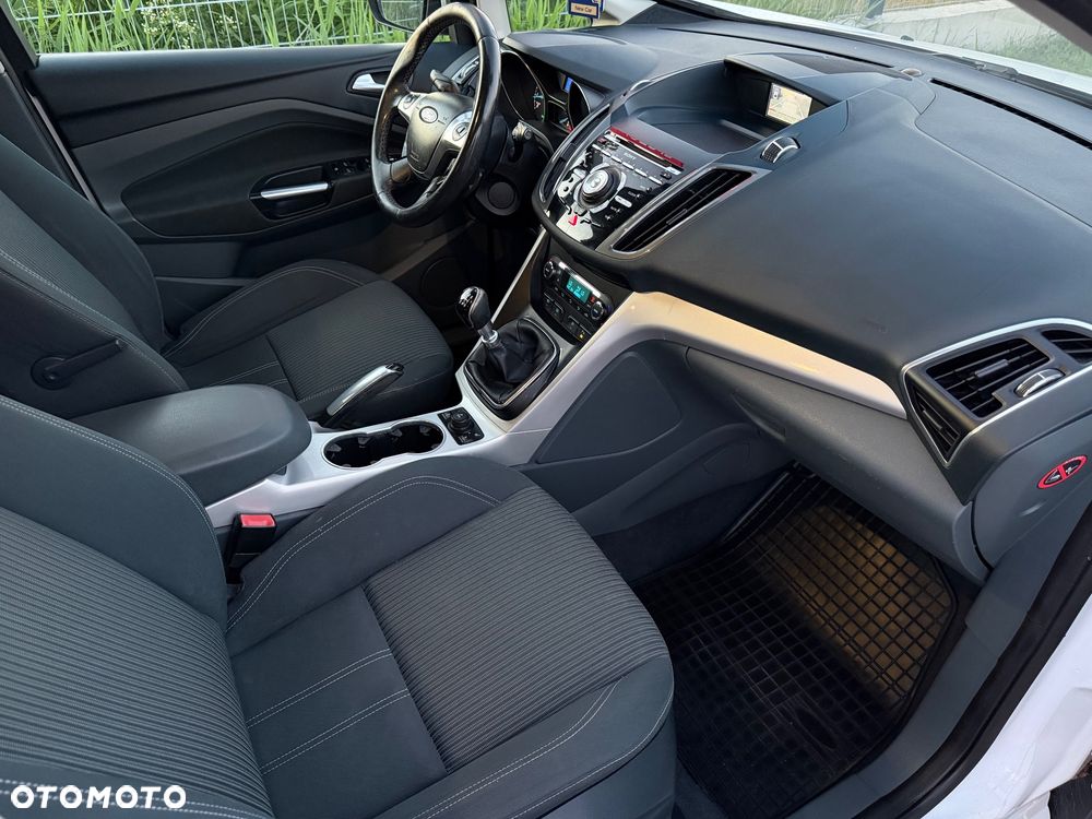 Ford C-MAX 1.6 EcoBoost Titanium - 23