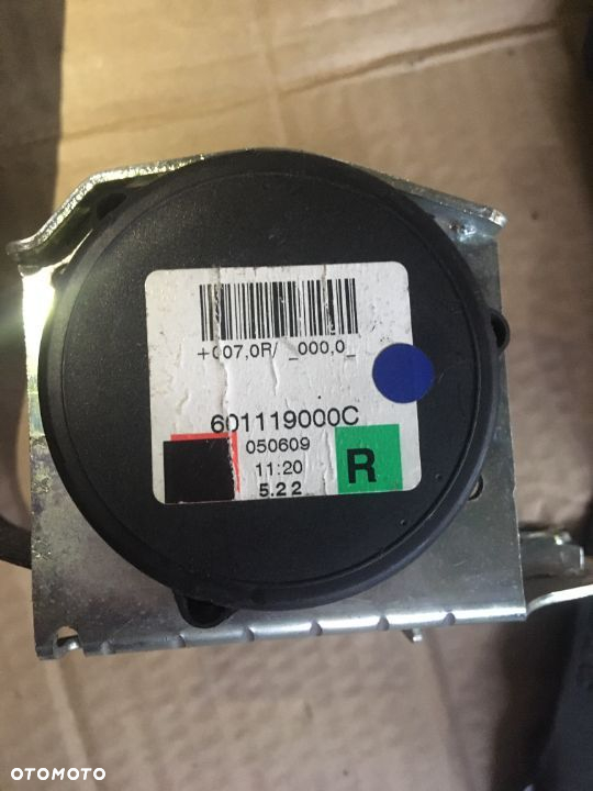 Pas bezpieczeństwa przedni prawy 601119000C LAND ROVER DISCOVERY 3 III / RANGE ROVER SPORT - 2