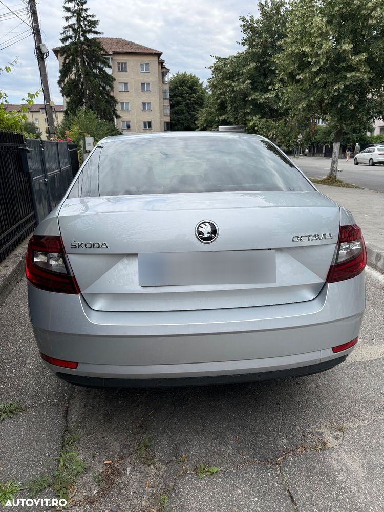 Skoda Octavia 1.6 TDI Style - 12