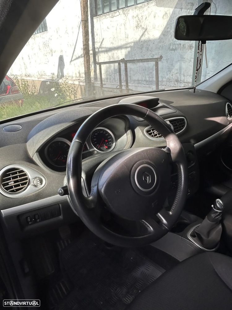 Renault Clio 1.2 16V Dynamique S - 6